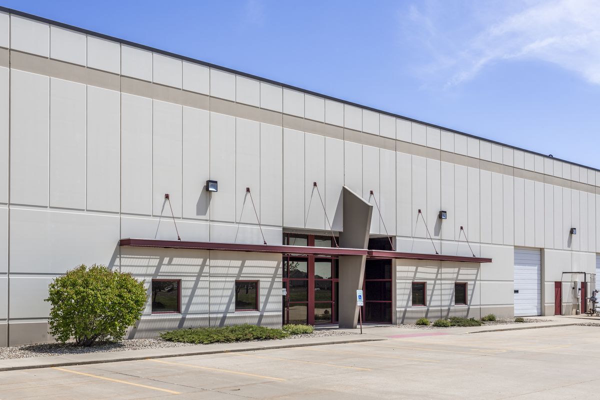 Photo of Bays 4-7 – Titan Warehouse