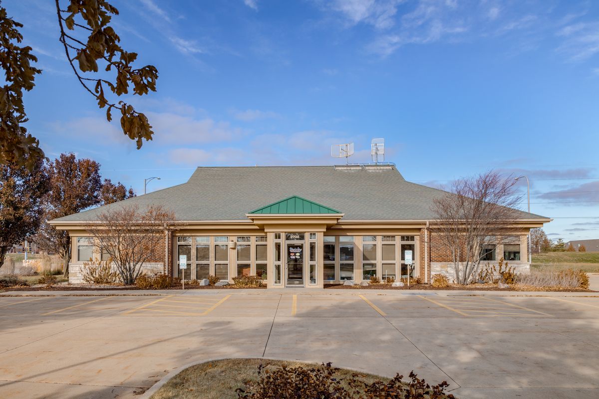 2702 S. Boulder Drive The Atkins Group