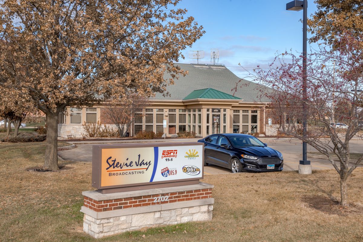 2702 S. Boulder Drive The Atkins Group